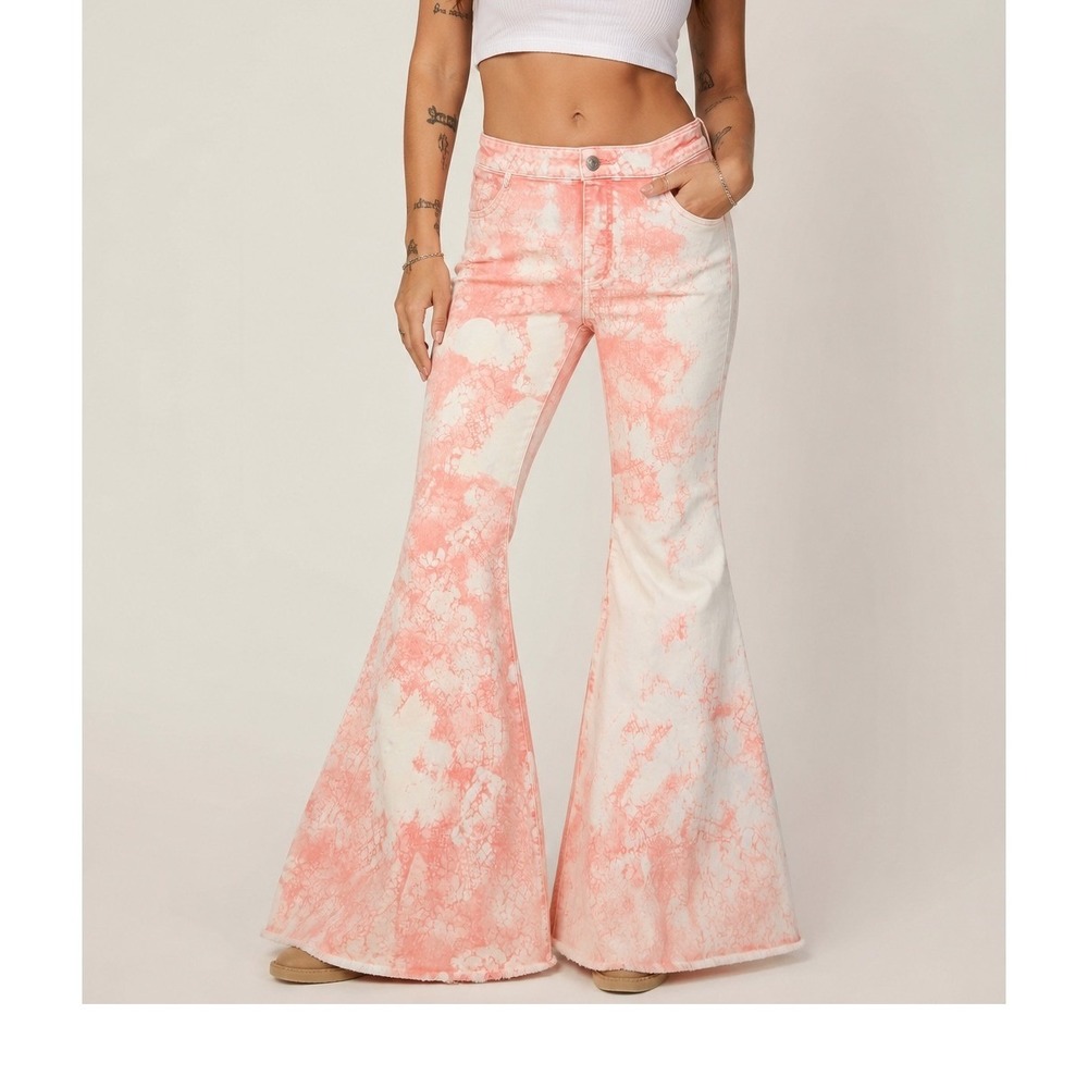 We The Free Size 29 Pink Floral Bell Bottom Flare Festival Boho Jeans